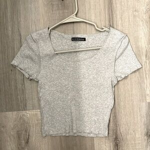 Cute and soft grey crop top from Brandy Melville